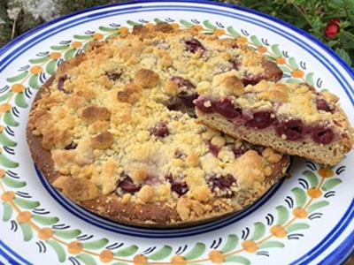 Produktfoto zu Streuselkuchen mit Kirschen 430g